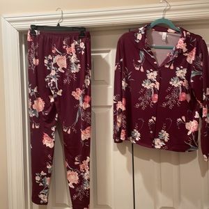 Women’s sleepwear set. NWT
